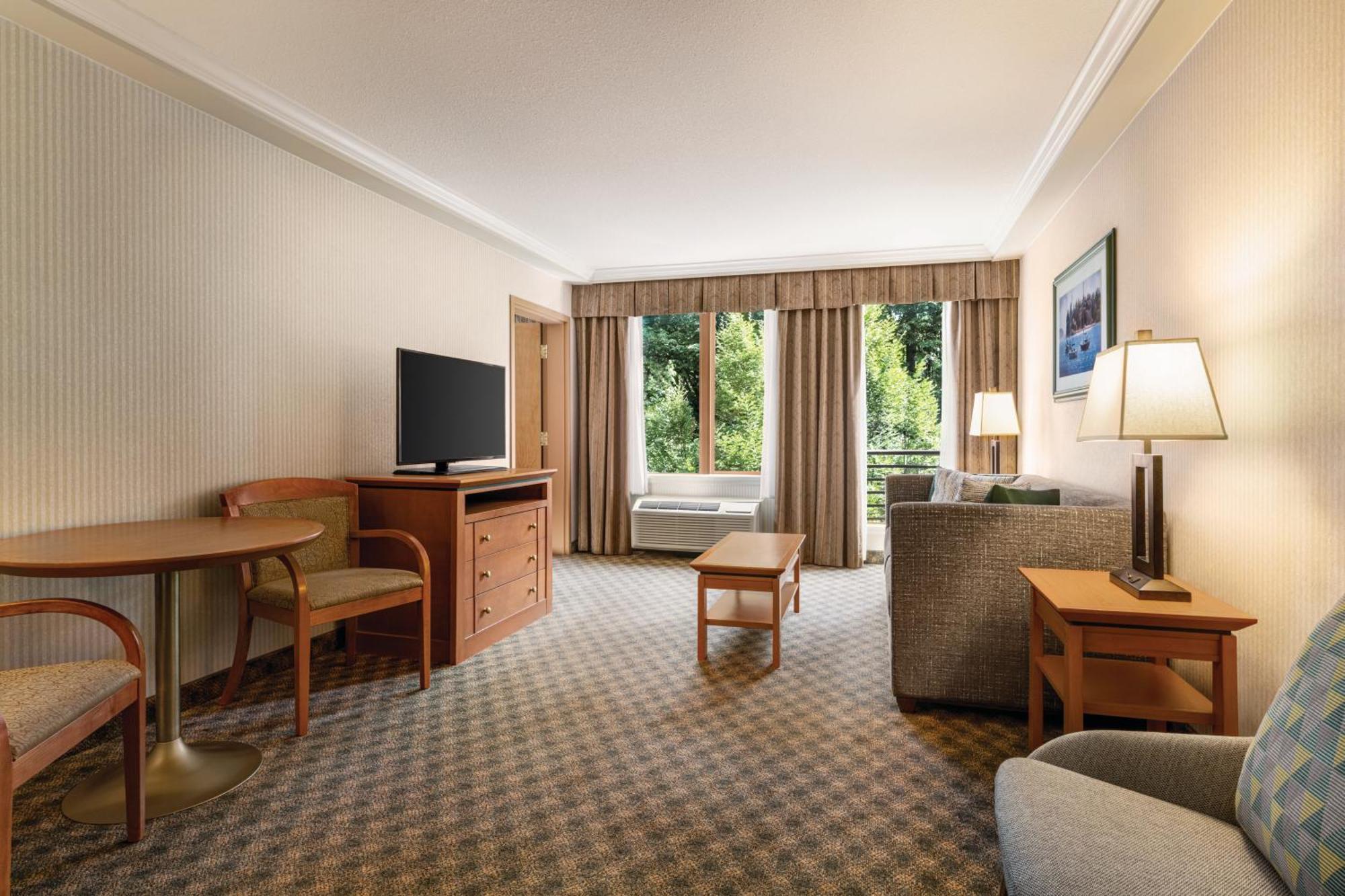 North Vancouver, An Ihg North Vancouver