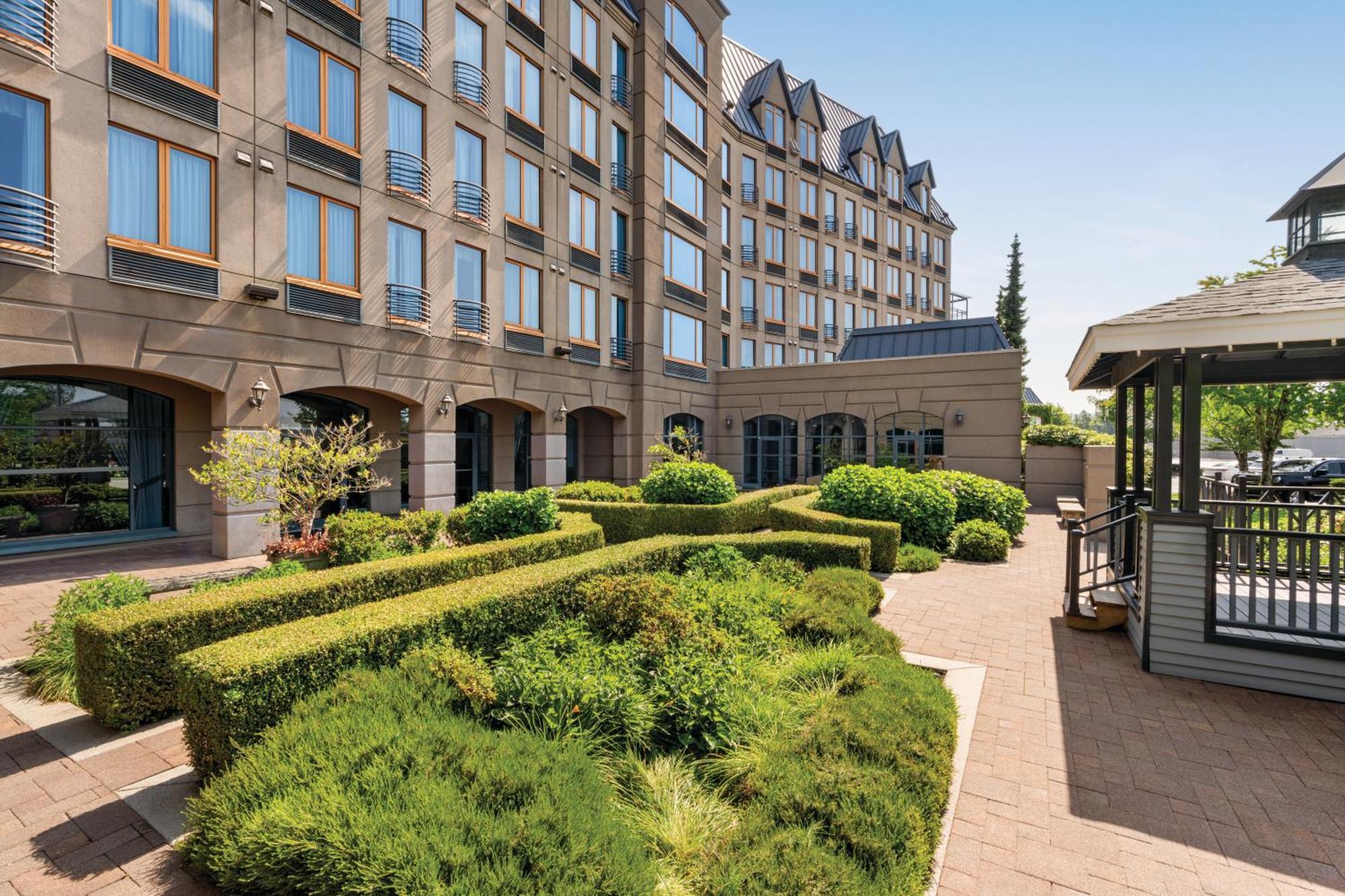 North Vancouver, An Ihg