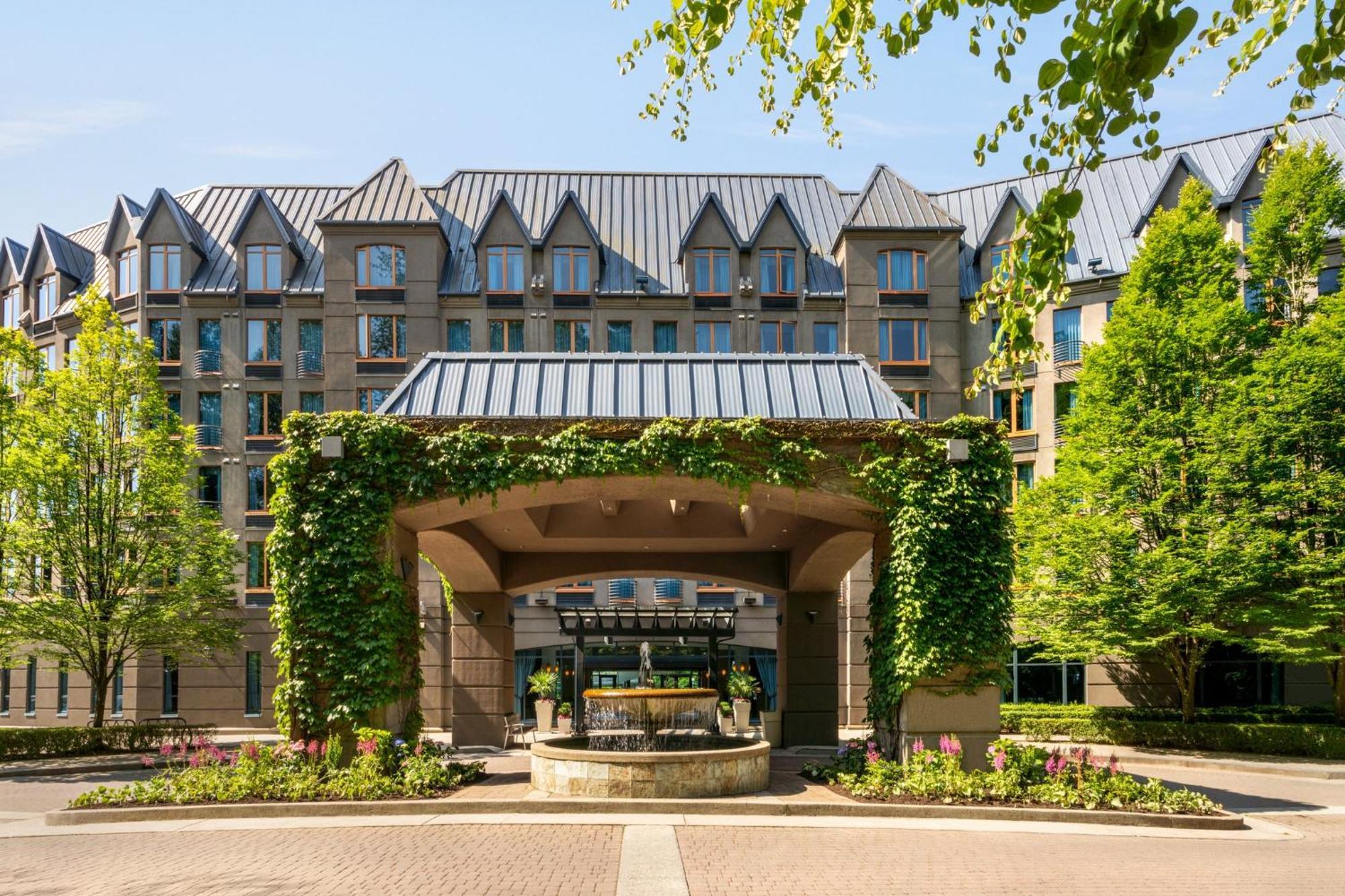 Hotel North Vancouver, An Ihg 4*