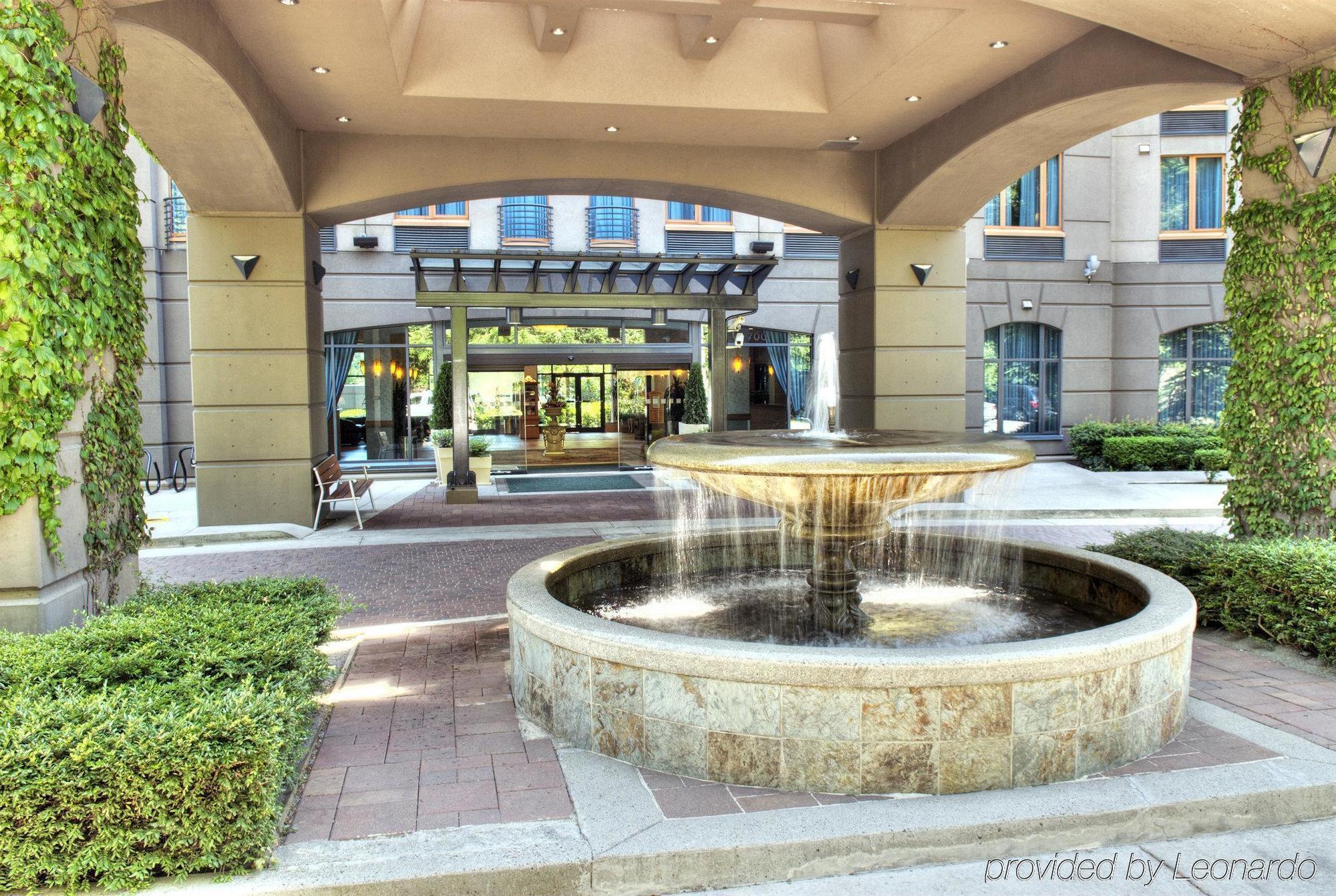 North Vancouver, An Ihg 4*