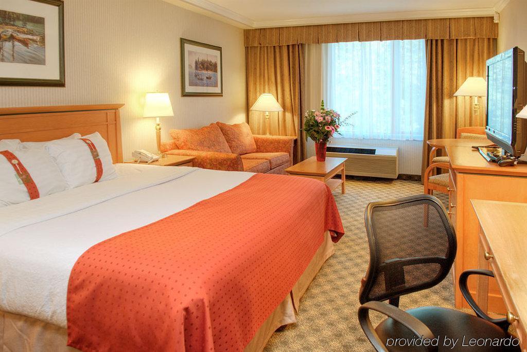 North Vancouver, An Ihg 4*