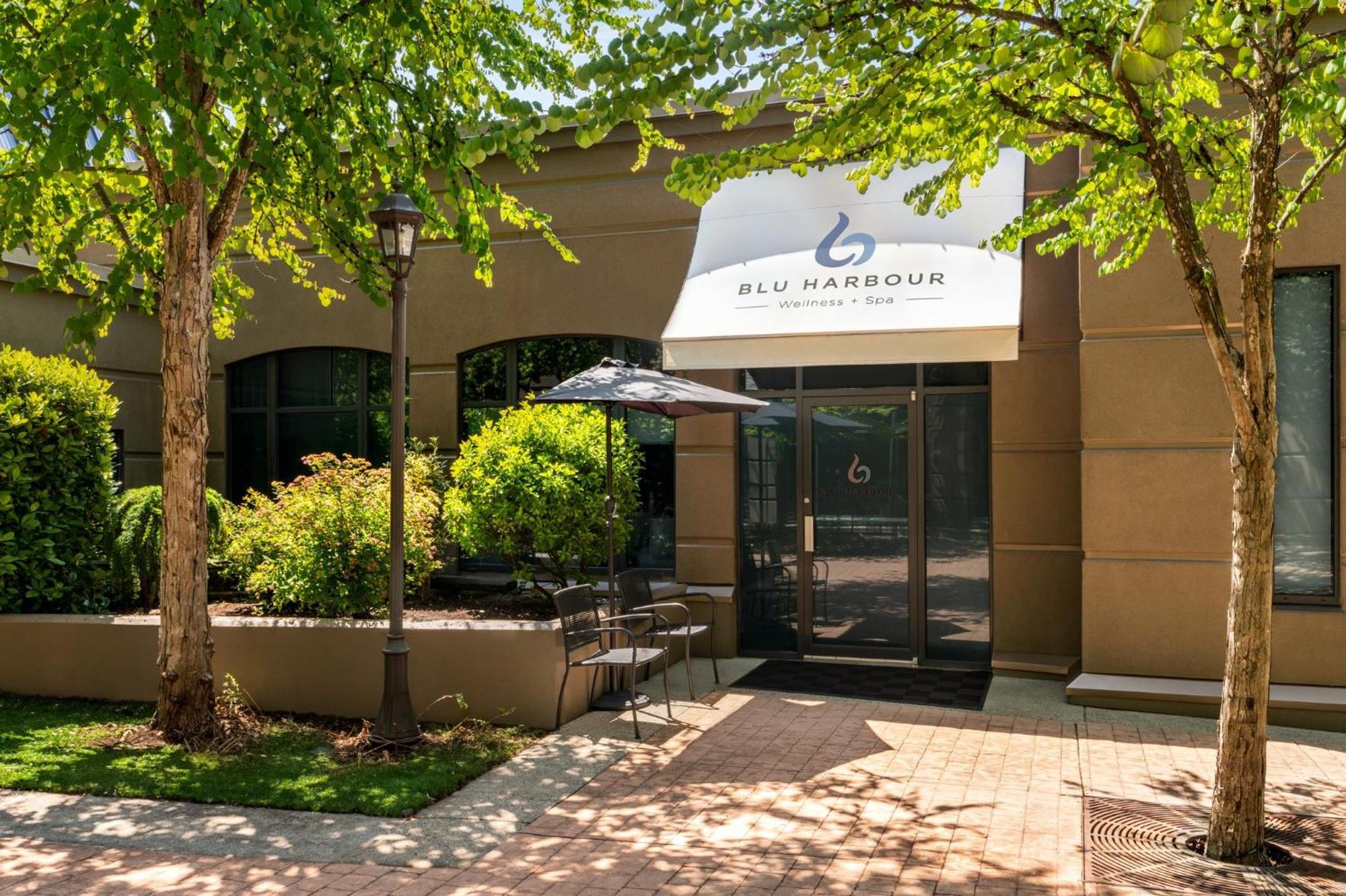 & By Ihg Hotel 4*