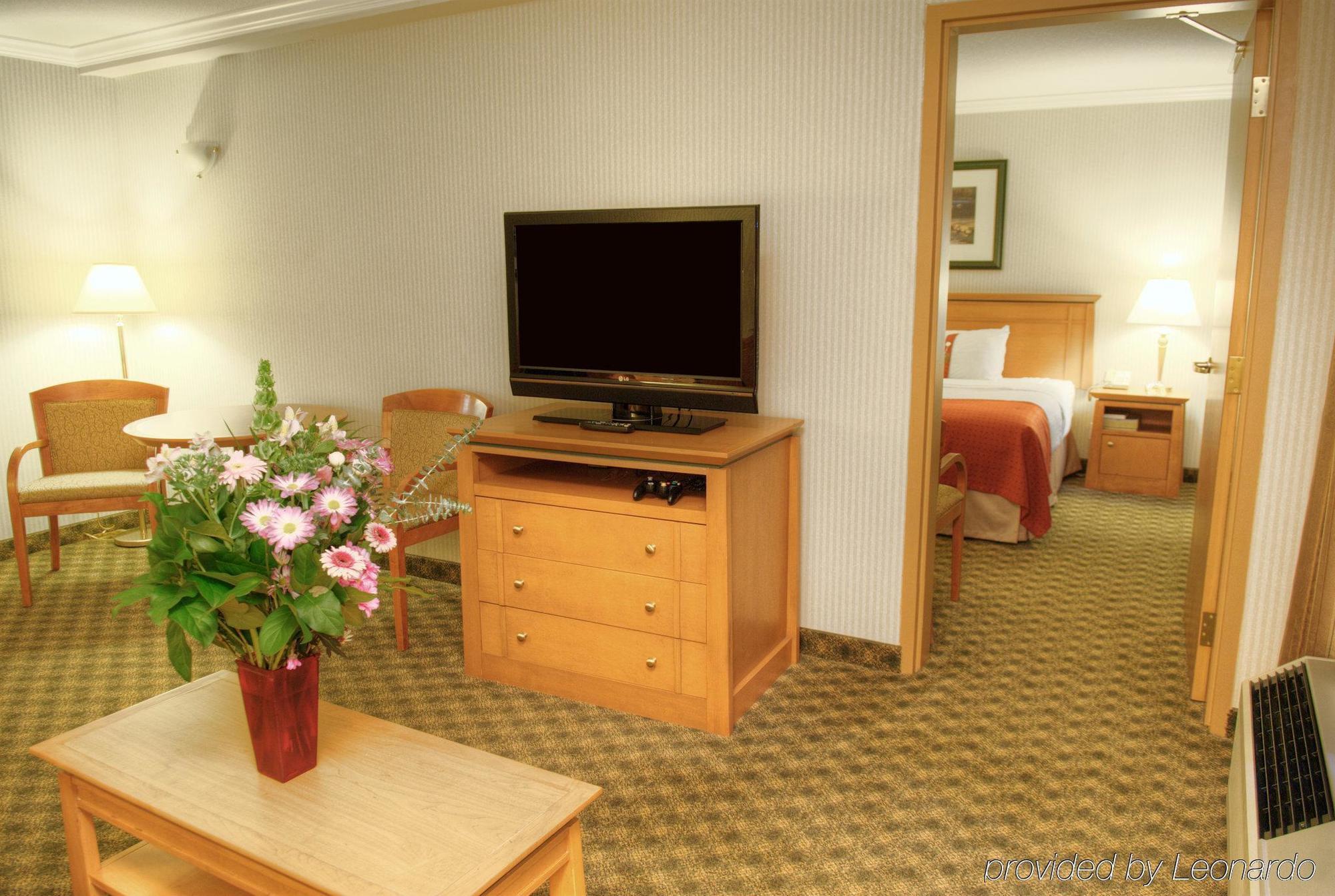 & By Ihg Hotel 4*